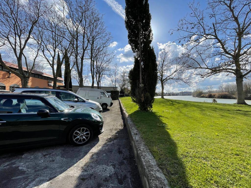 area parcheggio