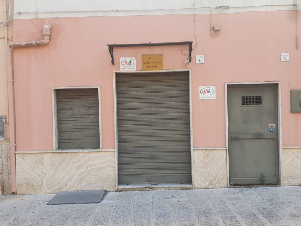 vendita-uffici-laboratori-e-negozi-bari-rif-c234-locale-jpmhofv6.jpg