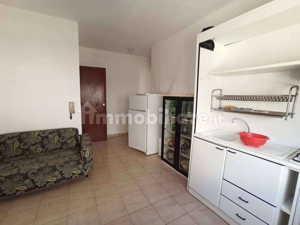 Vendita Appartamento Sant'Alessio Siculo. Trilocale in via Nazionale 3