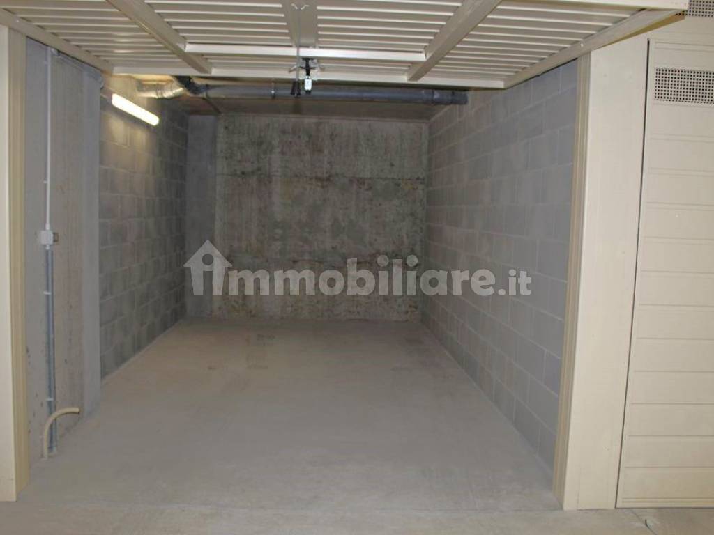 Garage - Box via Pordenone 6, Milano, rif. 101803711 - Immobiliare.it