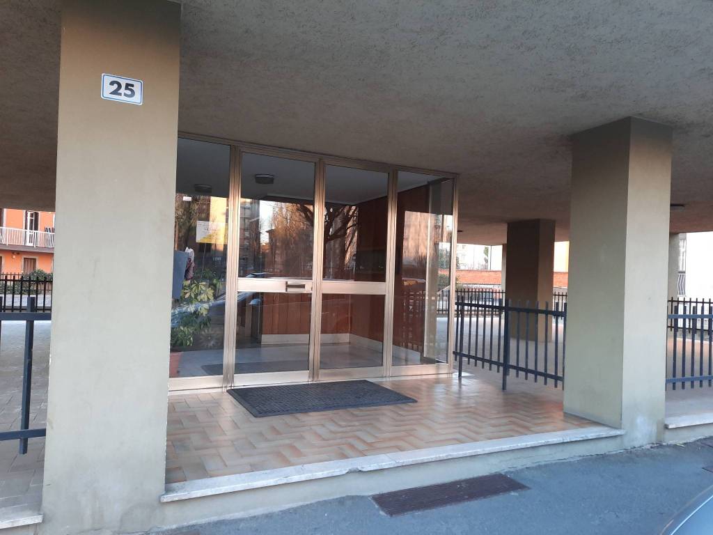 INGRESSO CONDOMINIALE