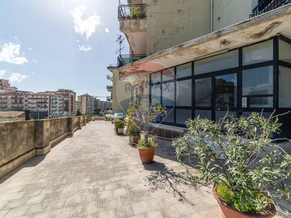 Vendita Appartamento in viale Marco Polo 2A. Catania. Buono stato, terzo  piano, con balcone, riscaldamento autonomo, rif. 101809909