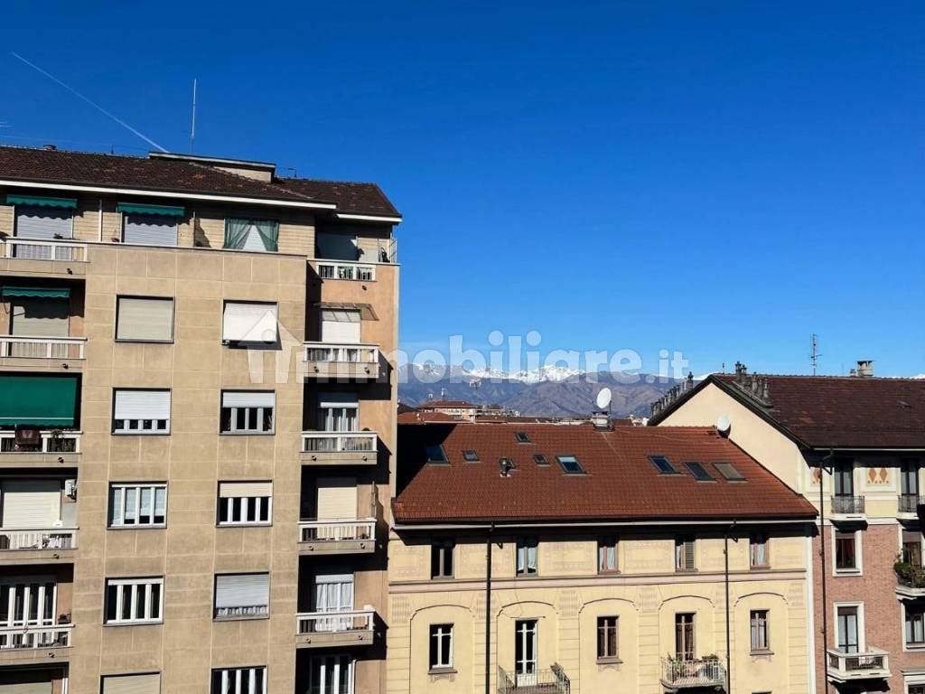 Vendita Appartamento Torino. Quadrilocale in corso Racconigi 15. Da