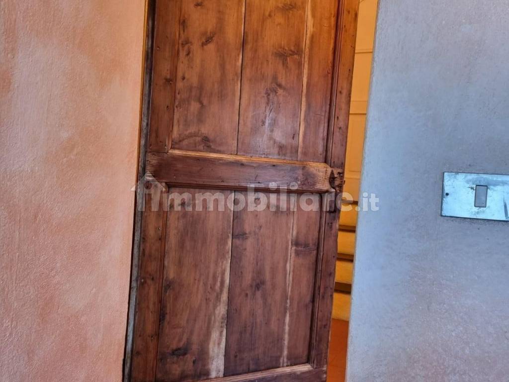 Porta di legno interna