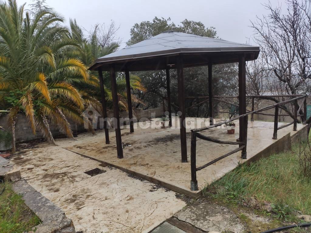 gazebo aperto accoglienza