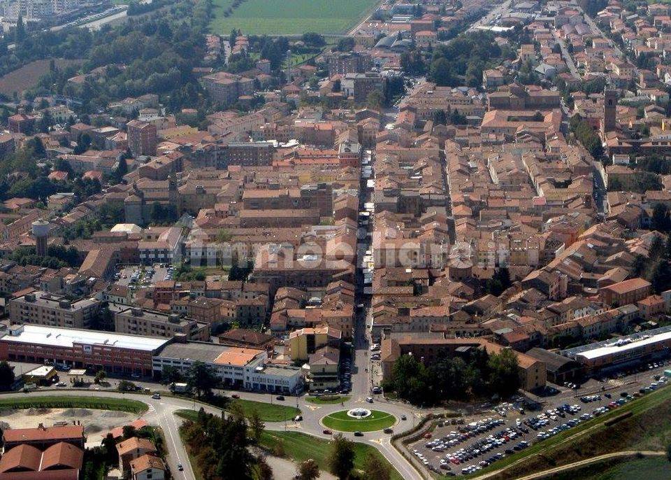 Terratetto unifamiliare via Solarolo 60, Centro, Guastalla