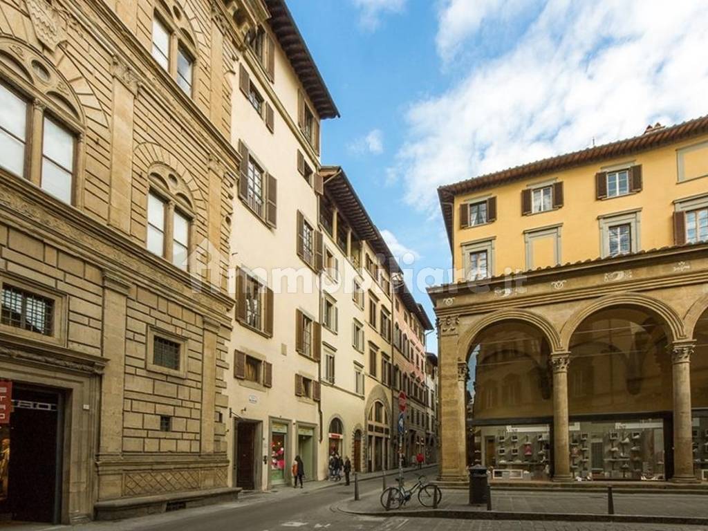 Locale commerciale via della vigna nuova, Firenze, rif. 101869744 Immobiliare.it Locale commerciale via della vigna nuova, Firenze, rif. 101869744 Immobiliare.it