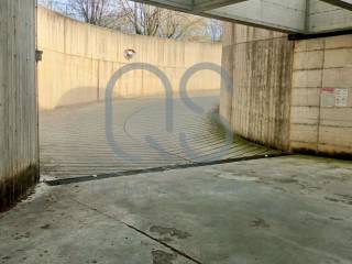 ACCESSO AREA MANOVRA