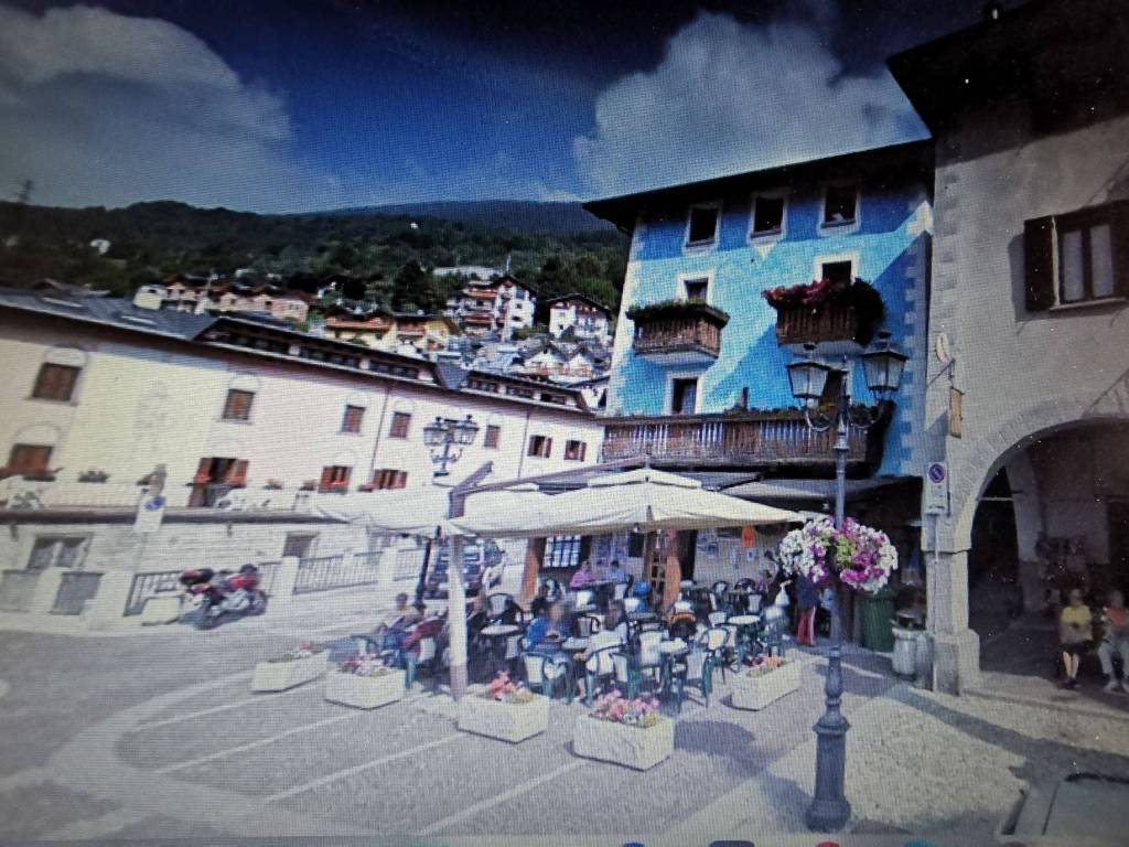 Bar piazza 4 Luglio 1866 1, Vezza d'Oglio, rif. 101933686 Immobiliare.it