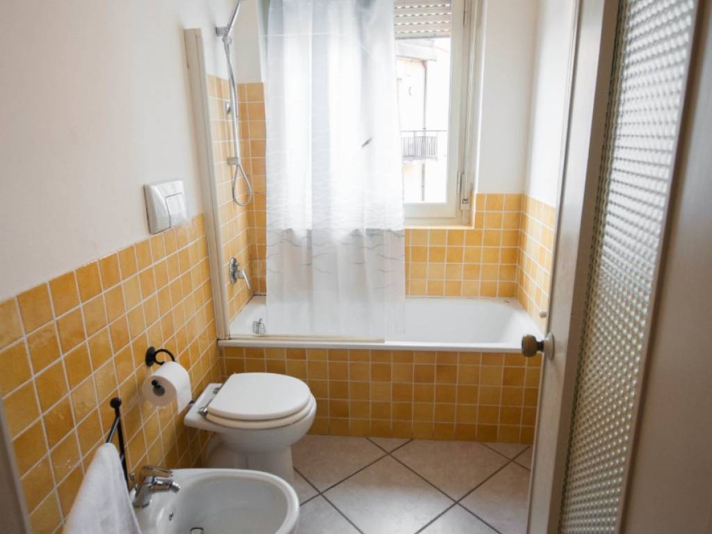 BAGNO B  (2)