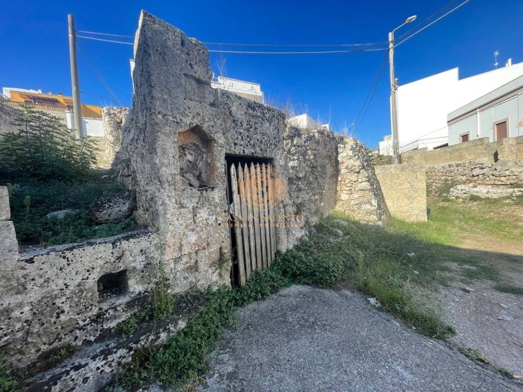 Terreno edificabile via principe di piemonte, centro, alessano