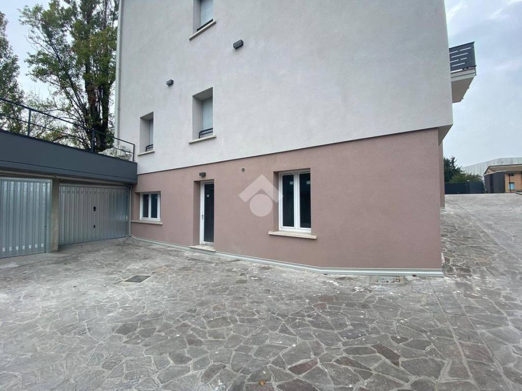 WhatsApp Image 2023-03-20 at 12.43.43 (2)