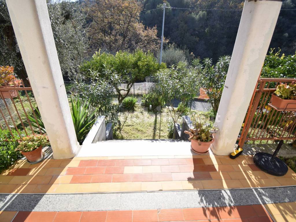 Terrazzo e giardino