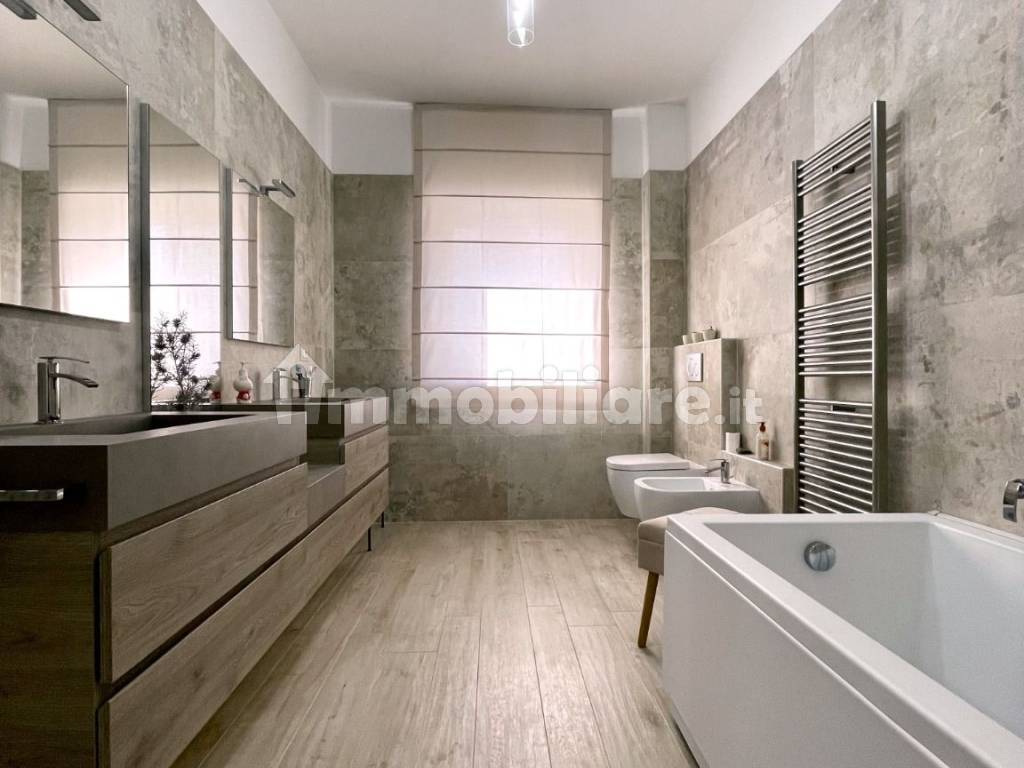 BAGNO PIANO PRIMO