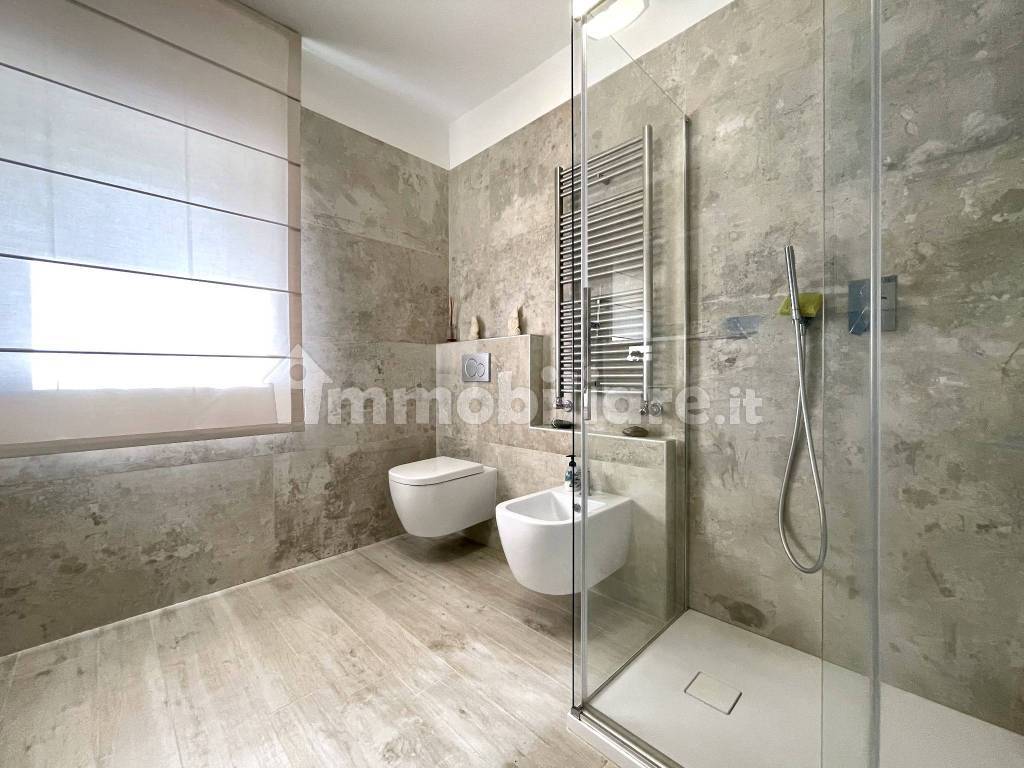 BAGNO PIANO TERRENO