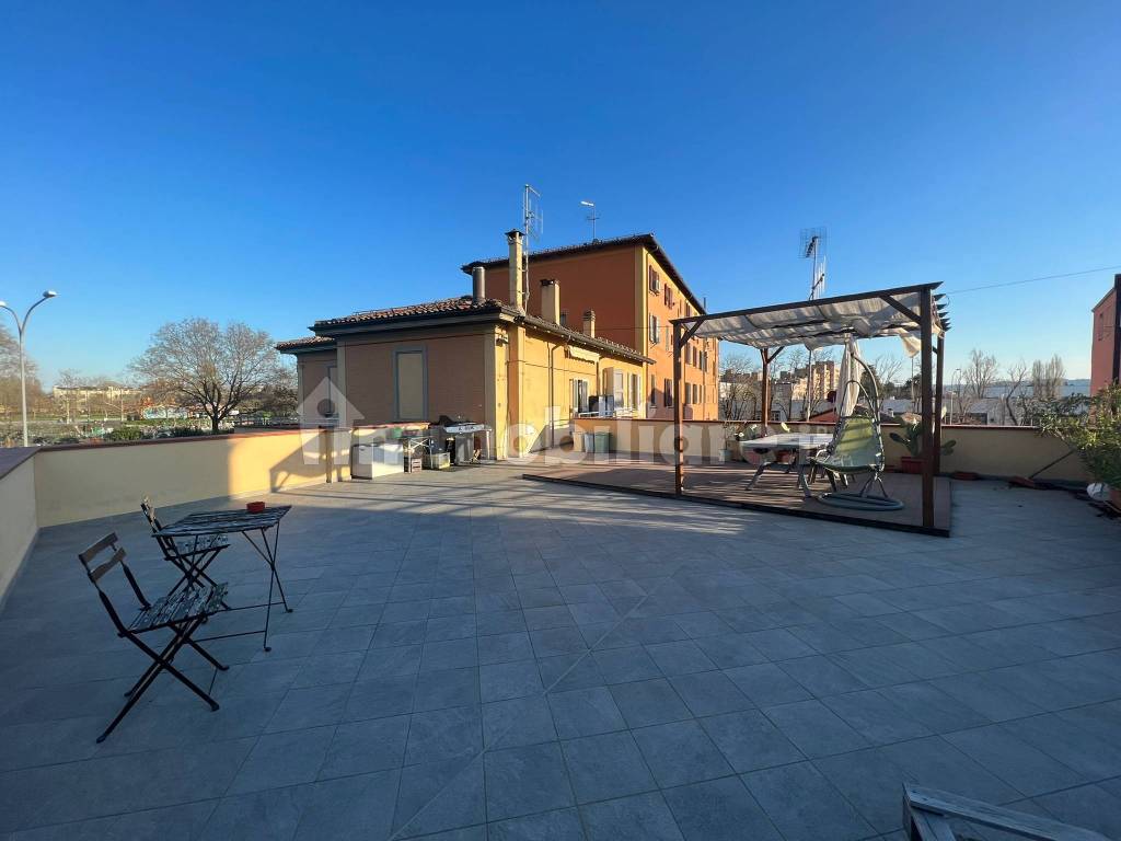 Vendita Appartamento in via dell'Arcoveggio. Bologna. Buono stato, primo piano, con terrazza Vendita Appartamento in via dell'Arcoveggio. Bologna. Buono stato, primo piano, con terrazza