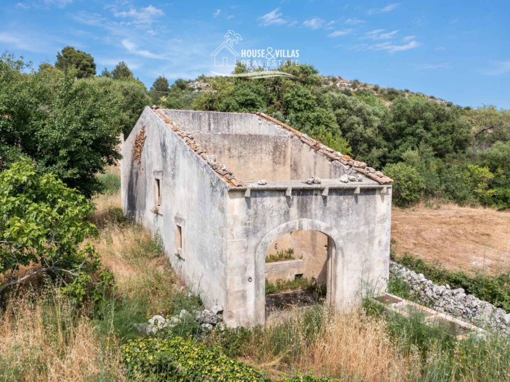 002__caseggiato_con_terreno_in_c_da_san_marco_a_noto_03.jpg