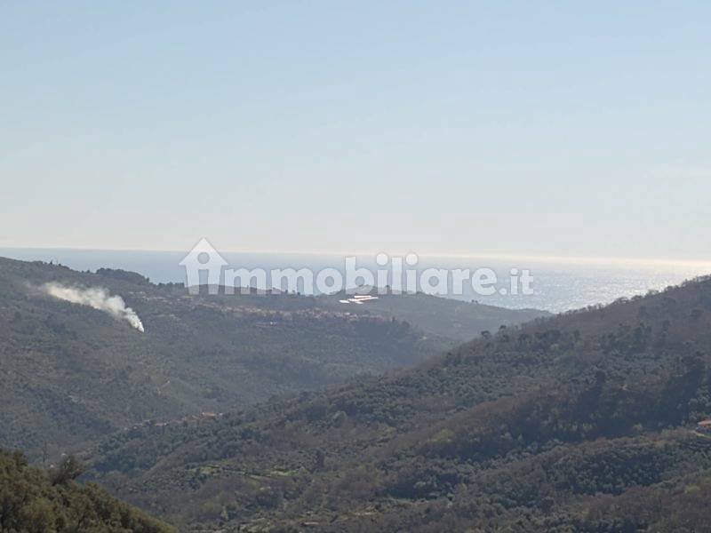 Vista sulla vallata fino al mare