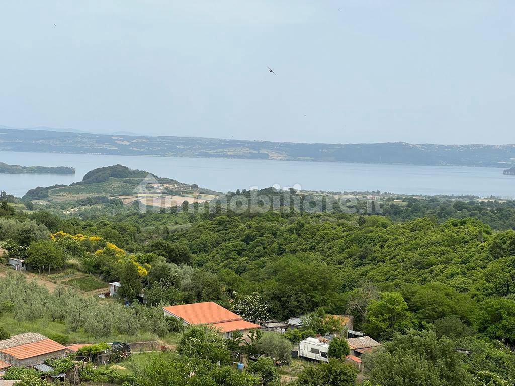 vendita-appartamento-valentano-trilocale-in-via-belvedere-buono-stato