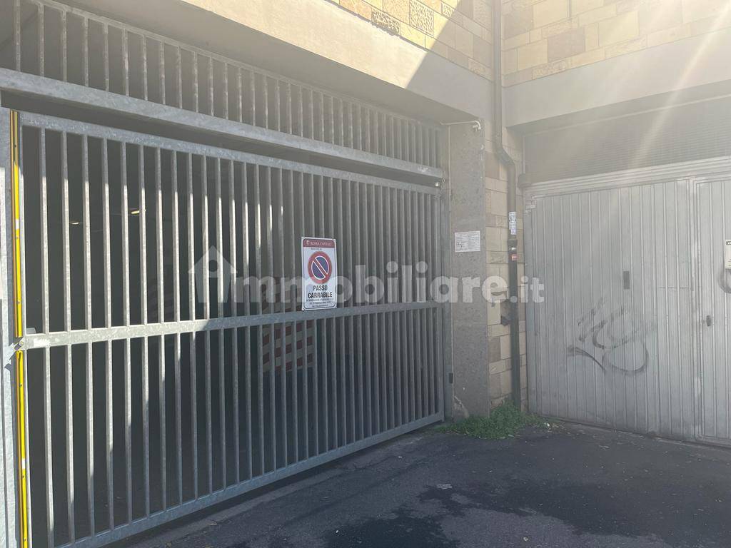 Posto auto moto via Francesco Valagussa, Roma, Rif. 102159014