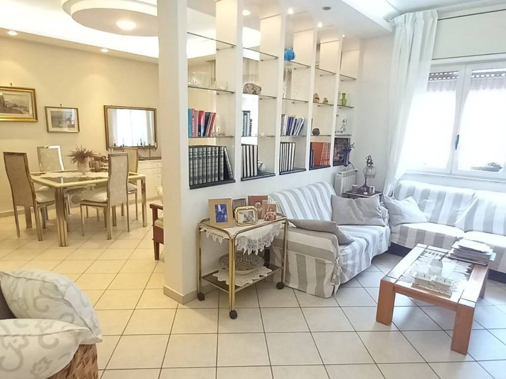 Vendita Appartamento in via Roma 256. Sant'Antonio Abate. Ottimo stato