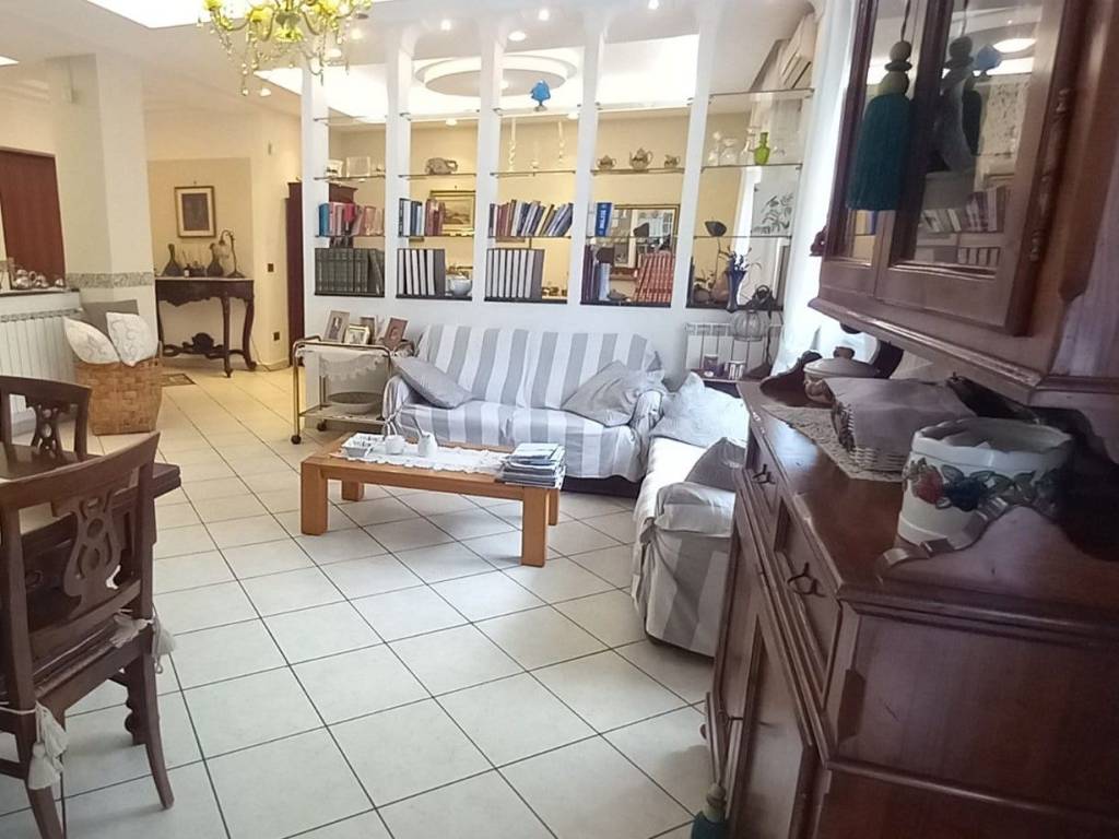 Vendita Appartamento in via Roma 256. Sant'Antonio Abate. Ottimo stato
