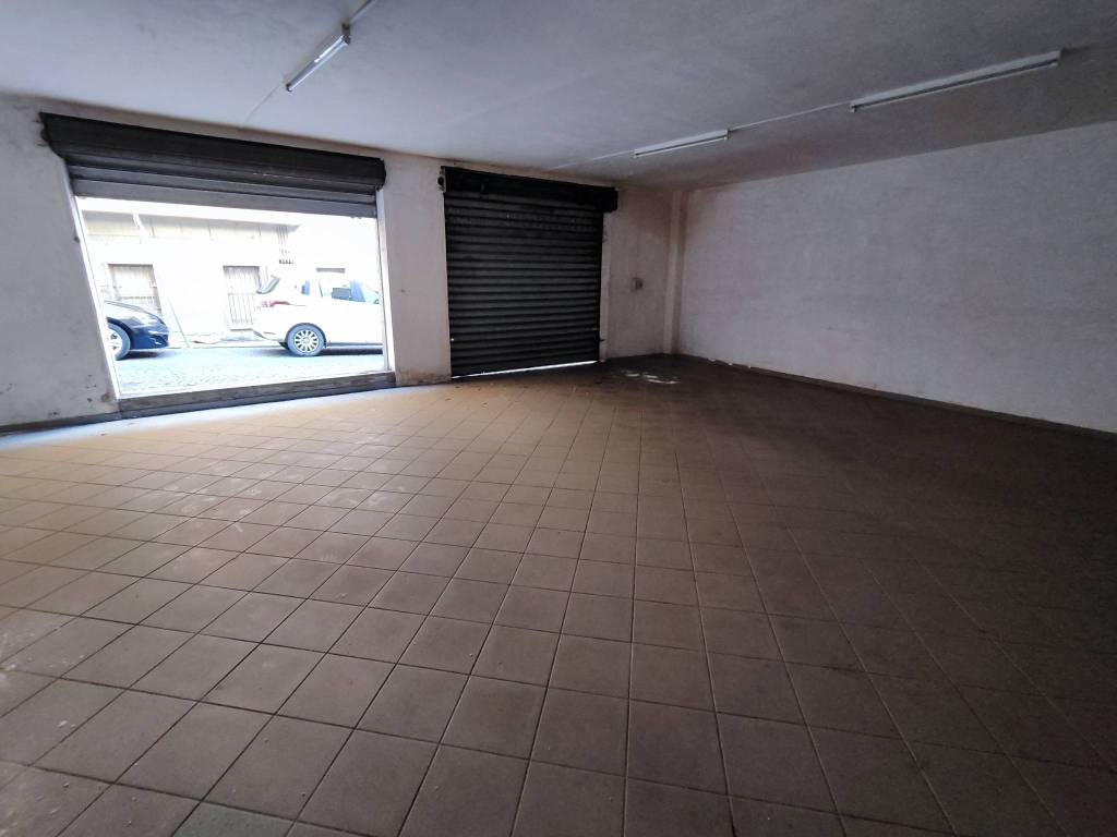Garage - box via emilio bianchi 5, sacrario - piazza della rocca, viterbo