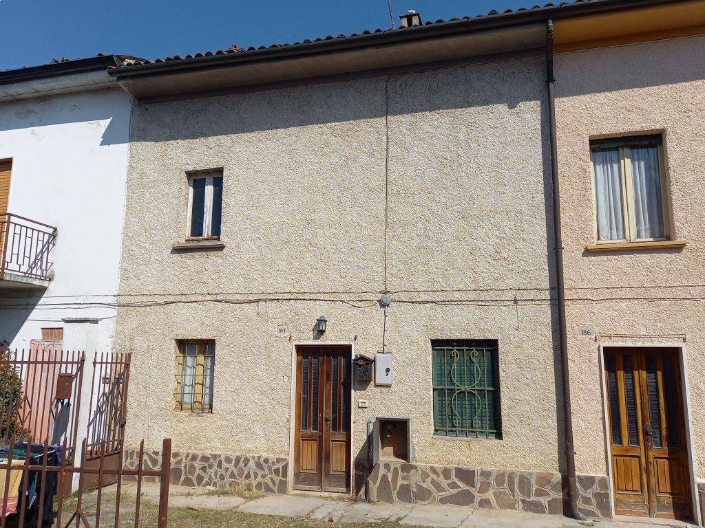 Casa affiancata in Vendita a Chignolo Po