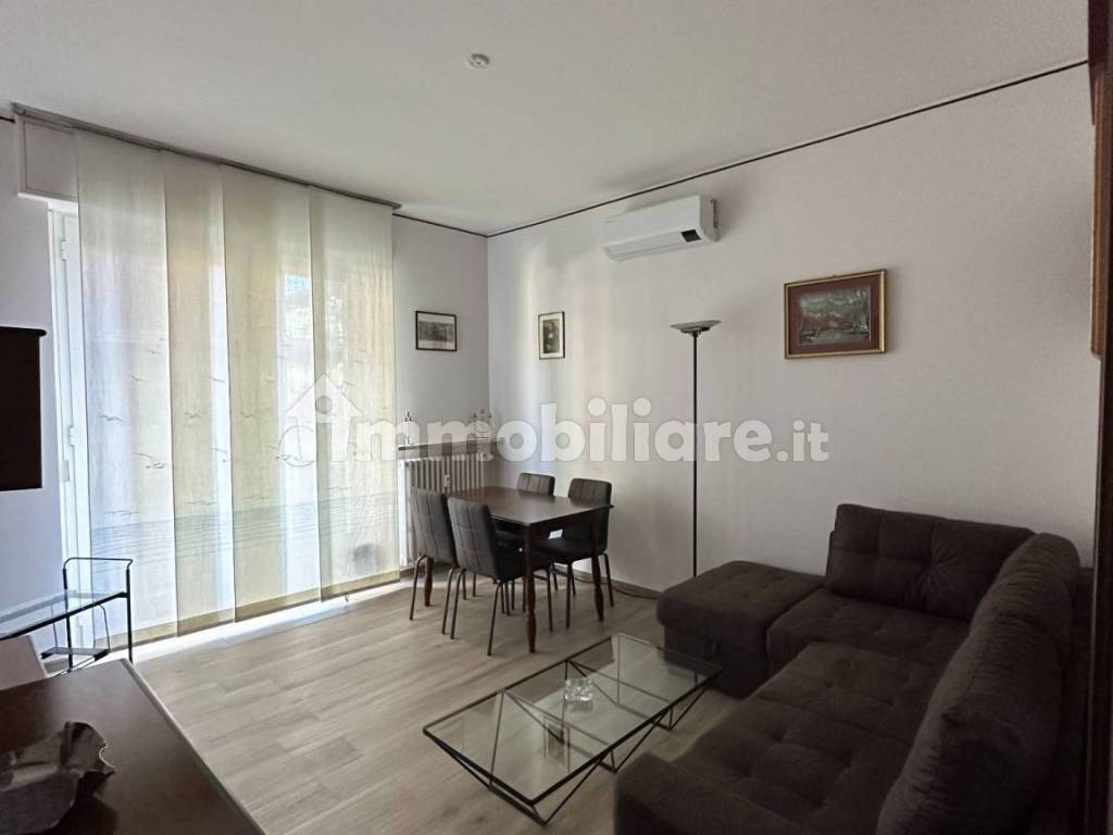 Rent Apartment Monza. 3room flat in via Andrea Doria 1. Excellent