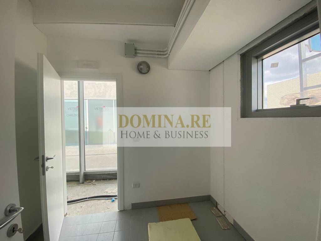 DOMINA.RE SPECIALIST CORPORATE LOCALE SU 2 LIVELLI CAMBIANO (12)