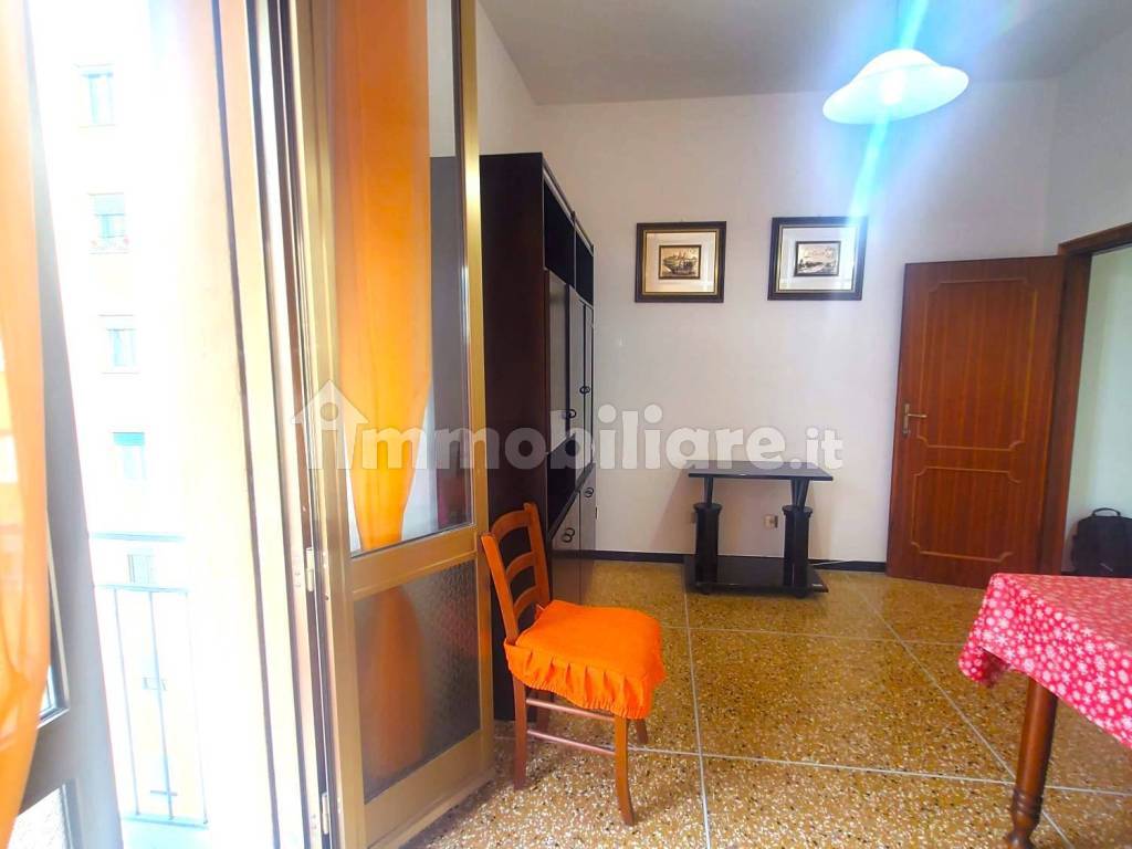 Vendita Appartamento Bologna. Trilocale in via Eleonora Duse. Buono