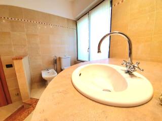 BAGNO PRIVATO 16