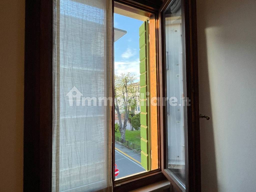 Rent Apartment Treviso. 2room flat in Cavalli 48. Good condition