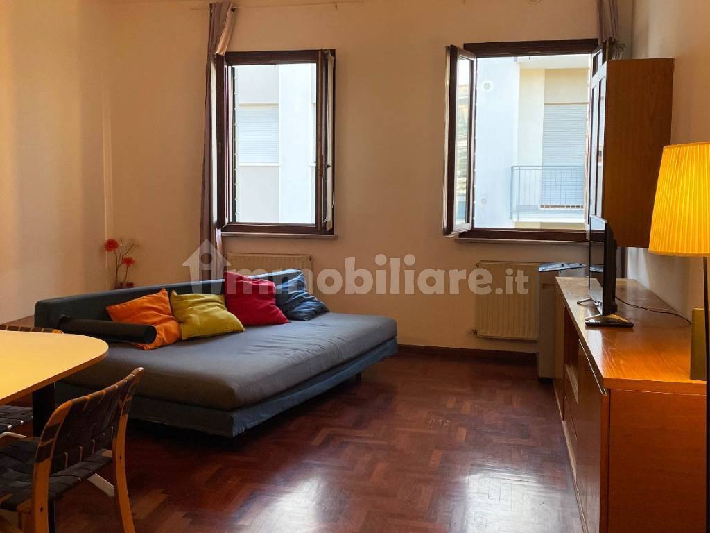 Rent Apartment Treviso. 2room flat in Cavalli 48. Good condition