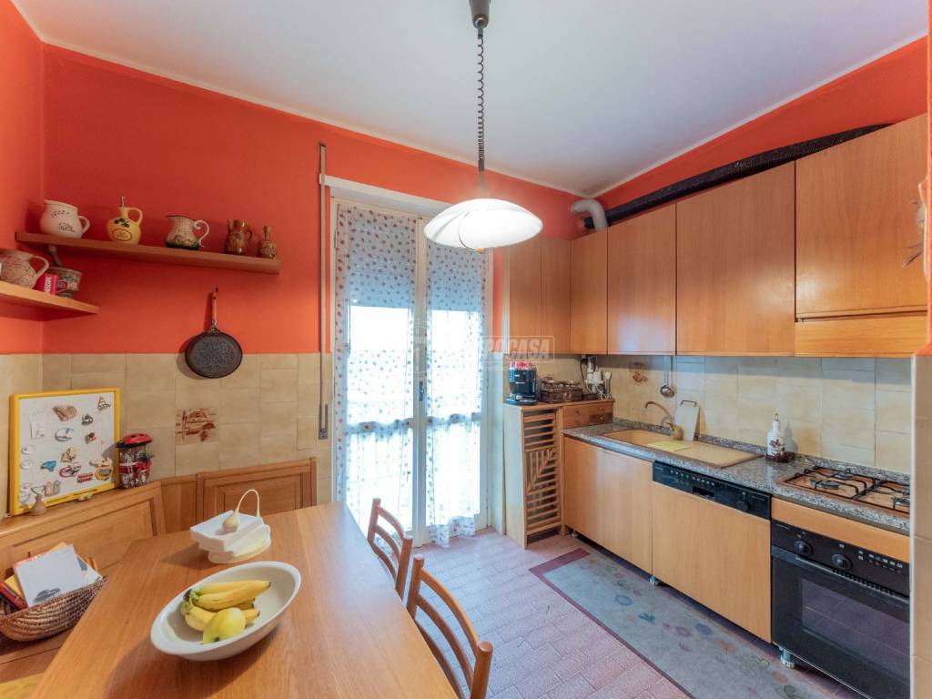 Vendita Appartamento Corbetta. Quadrilocale in via Pasubio. Buono stato ...