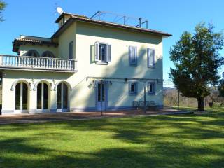 VILLA ESTERNA