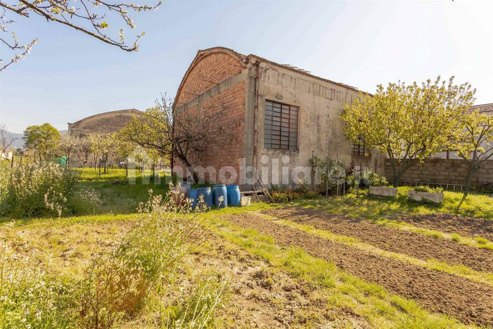 Casa indipendente in vendita a Prato