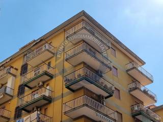 3 balconi