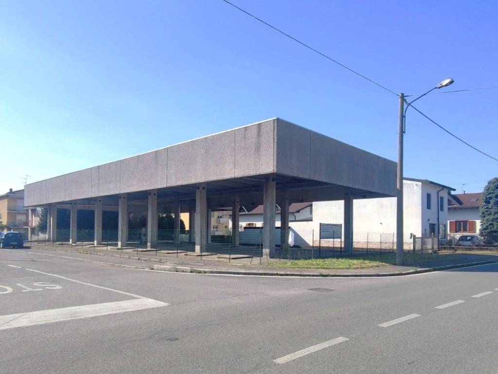 Capannone via mario albino bonicalza, cassano magnago