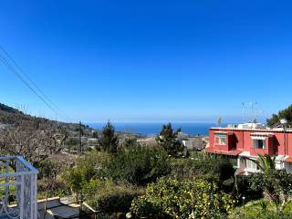 vista mare da balcone soggiorno