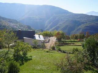 Vista esterna e giardino