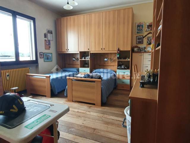 casa%20in%20vendita%20pistoia%20cameretta-1681289417-35ee9239b0.jpg