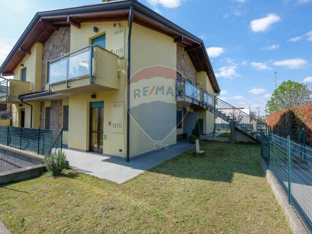 Vendita Appartamento Treviolo. Quadrilocale, Ottimo stato, piano terra ...