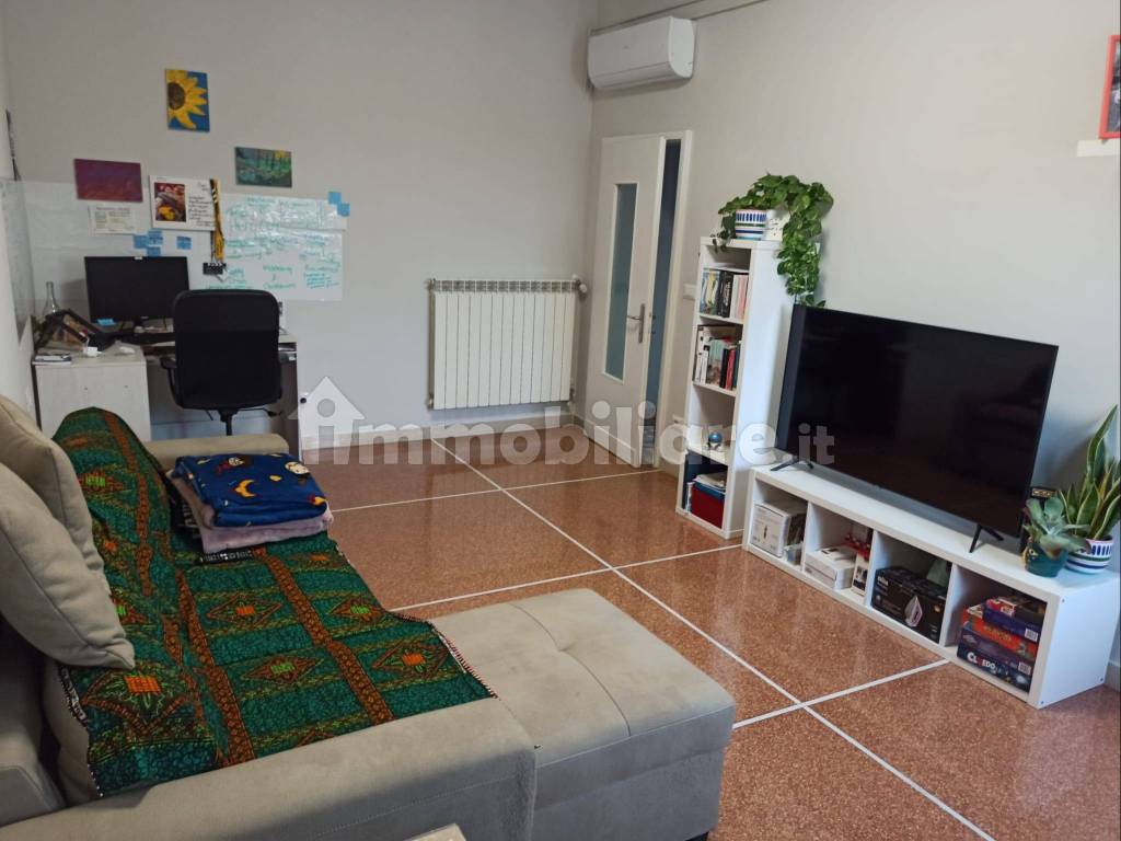 Rent Apartment Bologna. 3room flat in via Giuseppe.... Excellent