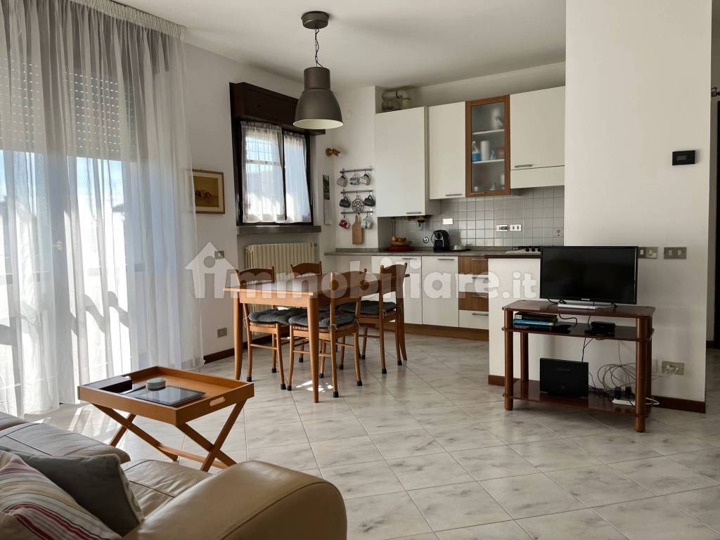 Vendita Appartamento Treviglio. Bilocale in via San Zeno. Secondo piano