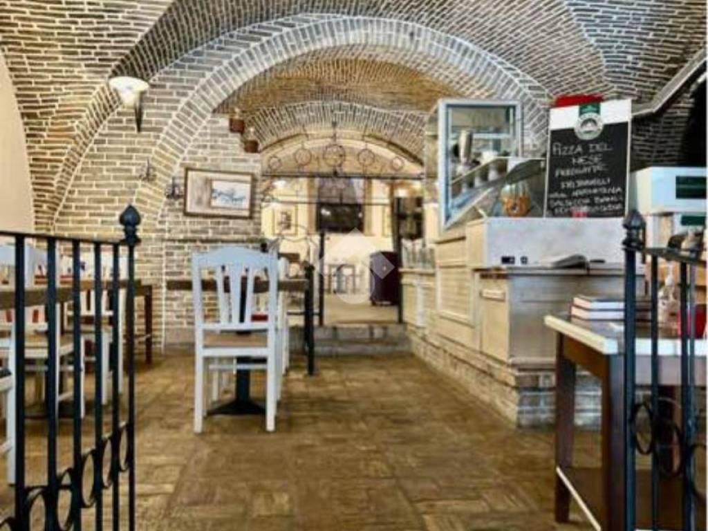 INGRESSO SALA RISTORANTE/PIZZERIA