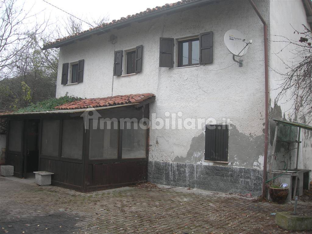 Casa indipendente in vendita a Alluvioni Piovera