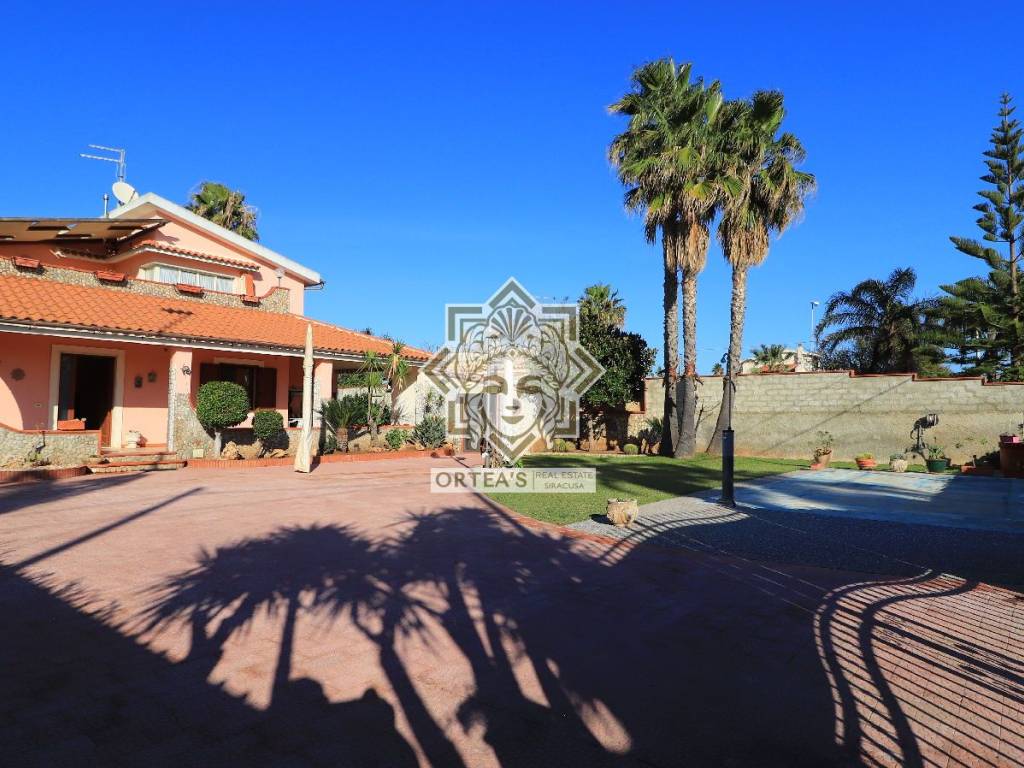 Villa unifamiliare via del luccio, ognina, siracusa