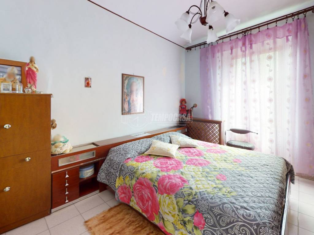 Piazza-Foroni-7-Bedroom(1)