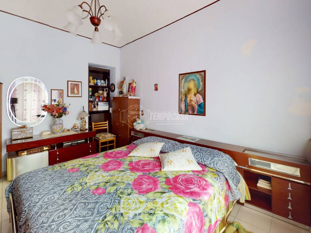 Piazza-Foroni-7-Bedroom